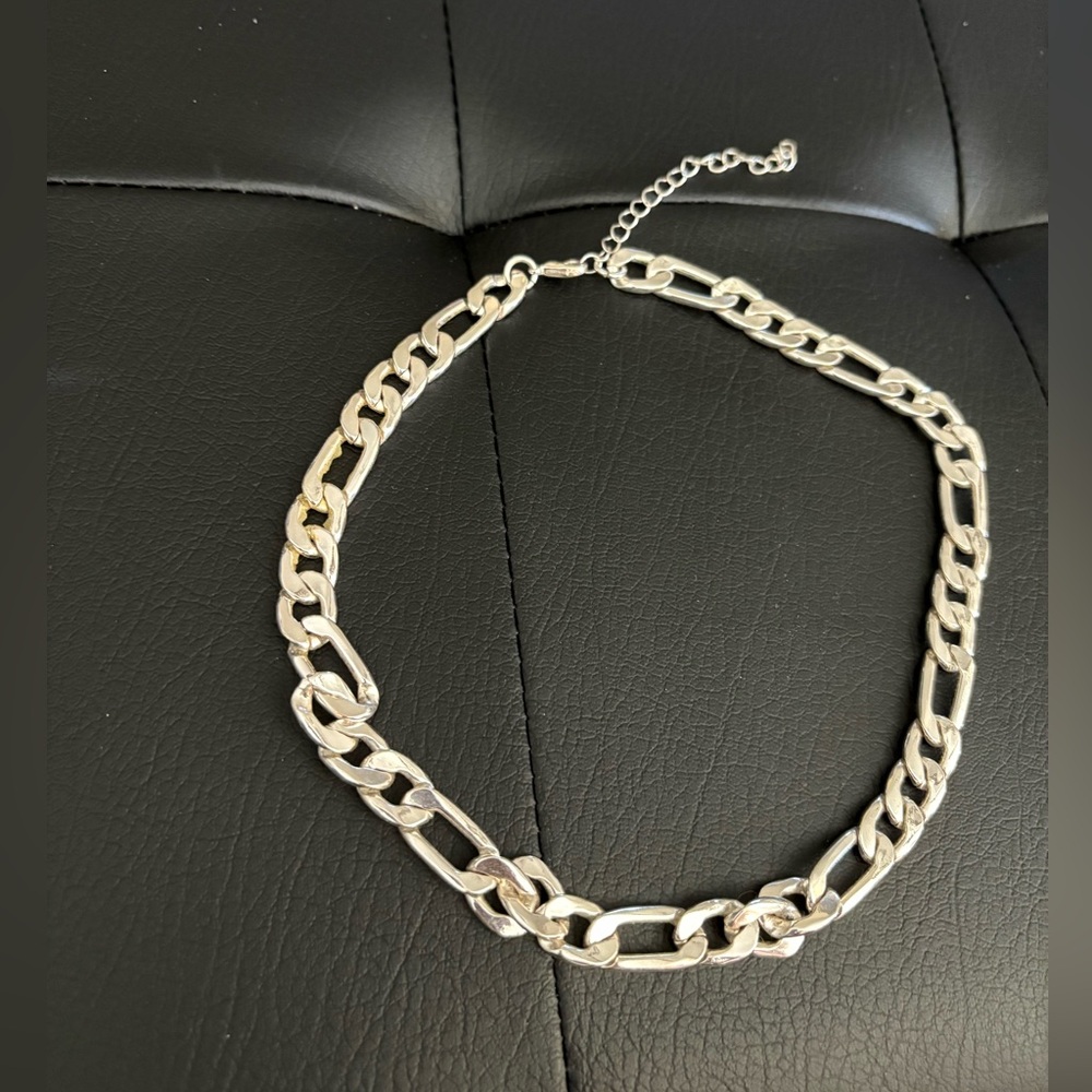 H&M chain necklace